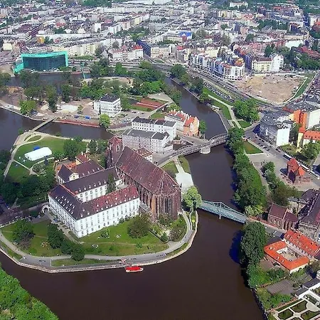Old Town Wyspa Slodowa, Ostrow Tumski